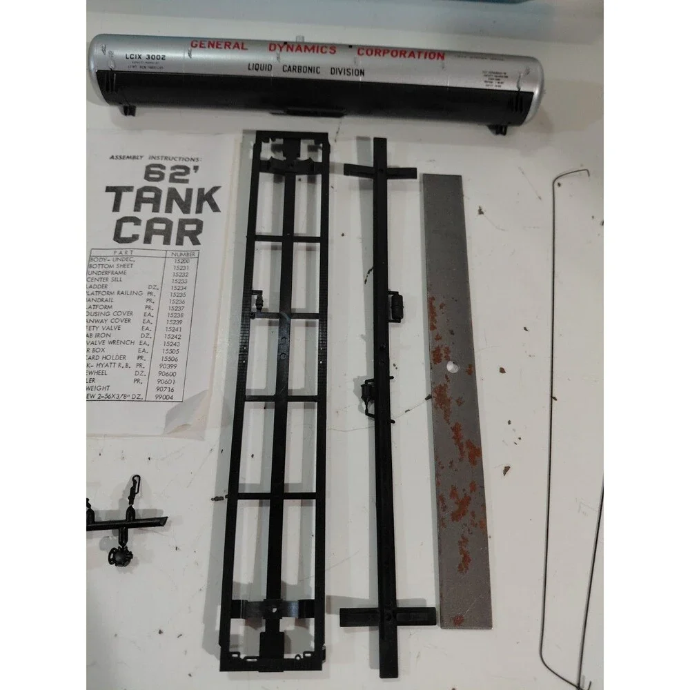 Athearn 1524 Train HO Gauge Model Railroad General Dynamic 62Ft Tank Car w/Box